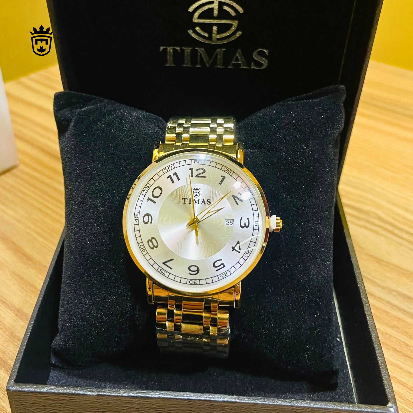 White Dial and Golden Chain Luxury Watch